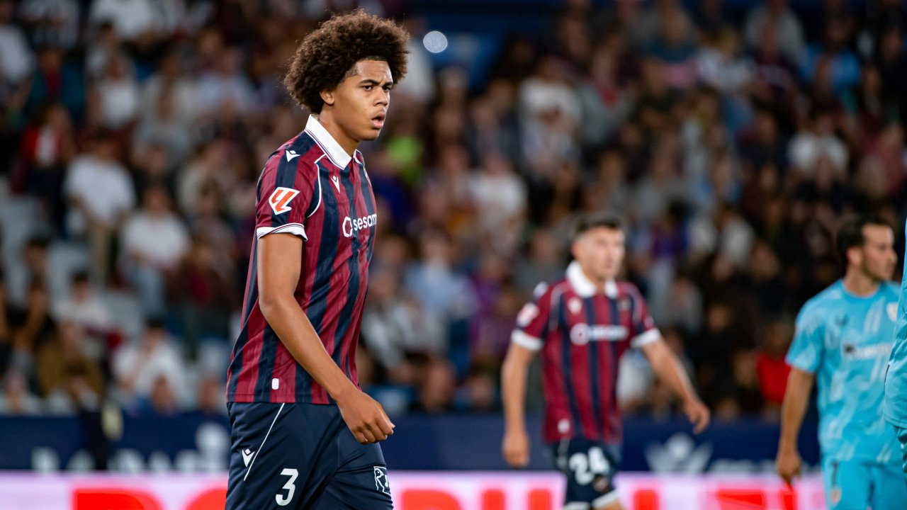 Levante siegt erstmals mit Ndukwe in der Startelf