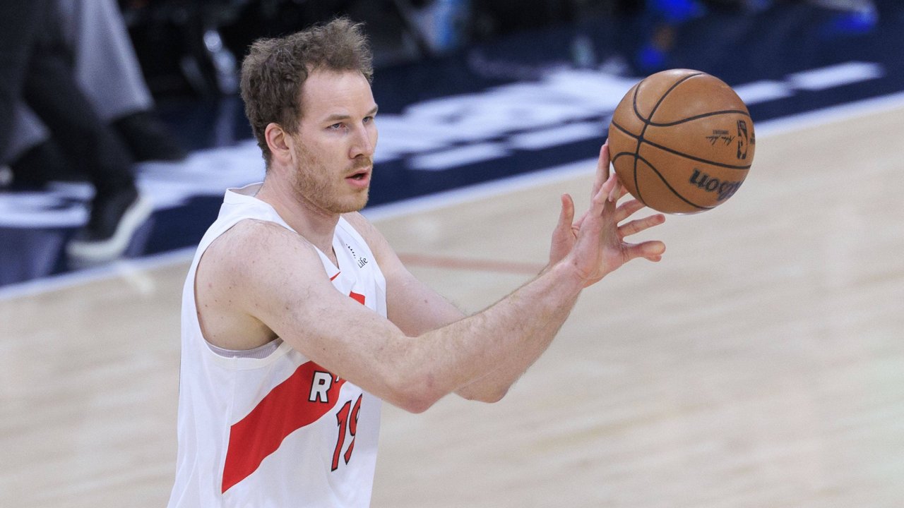 Pöltls Raptors überrollen Chicago Bulls zum NBA-Auftakt