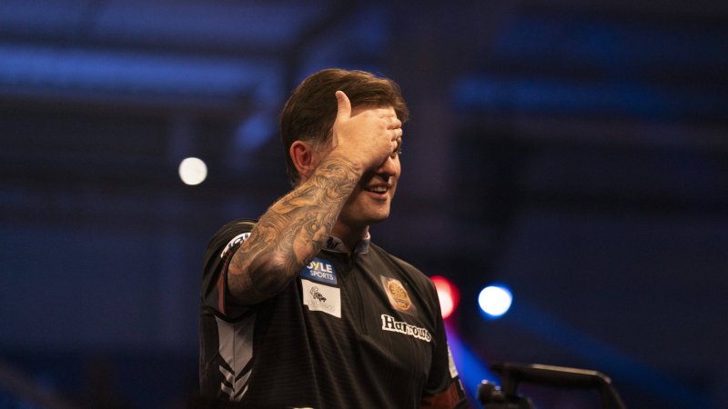 Darts-EM mit Neun-Darter eröffnet!
