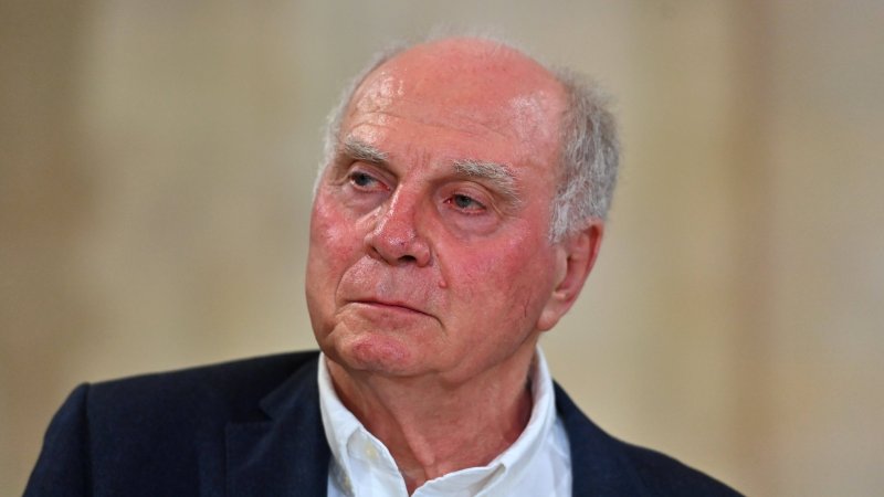 Hoeneß über Lennart Karl: "Werde ernstes Gespräch mit ihm führen"