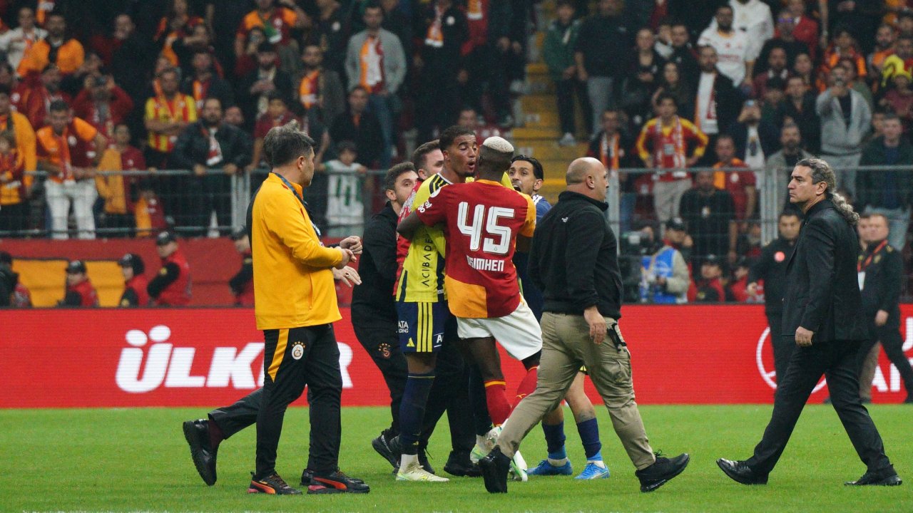 Istanbul-Derby eskaliert nach Schlusspfiff