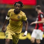 Milan patzt in Serie A gegen Bologna, Inter oben auf