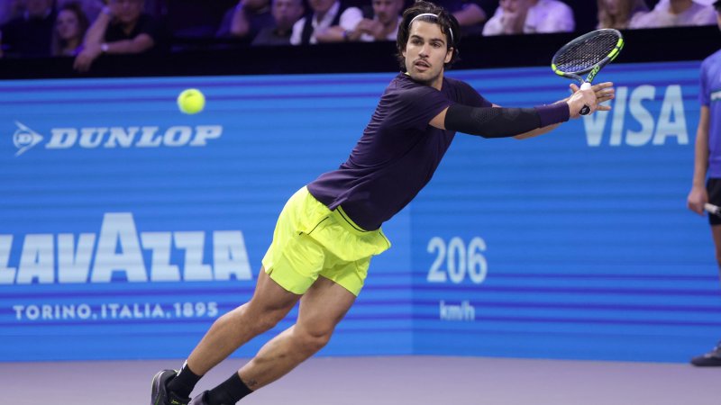 Alcaraz zieht souverän ins Halbfinale der Erste Bank Open ein