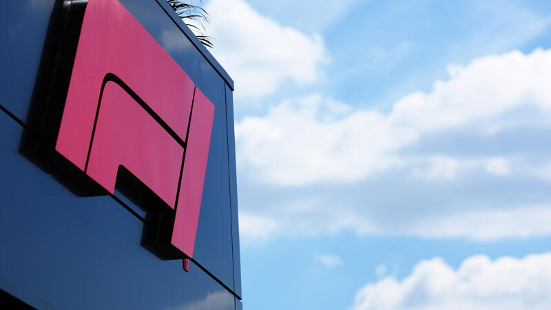 <a href='/de/daten/news/formel-1/formel-1/' class='tag'>Formel 1</a>: Die Launch-Übersicht aller neuen Autos für 2024