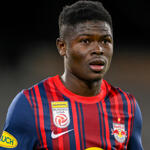 11 Monate nach Kreuzbandriss: Konate braucht weiter Geduld