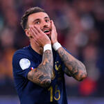 Bayern hat einen neuen Rechtsverteidiger ins Auge gefasst 