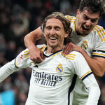 Trotz Alaba-Schock: Real Madrid übernimmt Tabellenführung