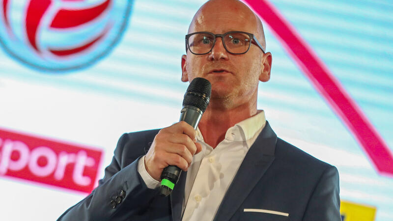 "Wollen wieder auf eigenen Beinen stehen"