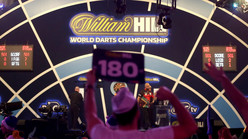 Schock! Letzte <a href='/de/daten/news/darts/' class='tag'>Darts</a>-WM für Caller-Legende Russ Bray