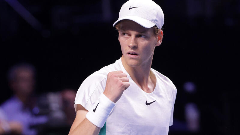 Wien-Sieger Sinner stürmt in Paris ins Viertelfinale