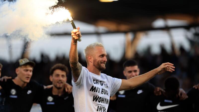 Offiziell! <a href='/de/daten/news/jakob-jantscher/' class='tag'>Jakob Jantscher</a> wechselt nach Fernost 