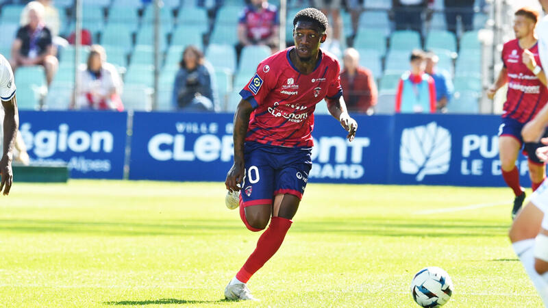 <a href='/de/daten/news/fussball/muhammed-cham/' class='tag'>Muhammed Cham</a>: Viel Bewunderung aus Frankreich