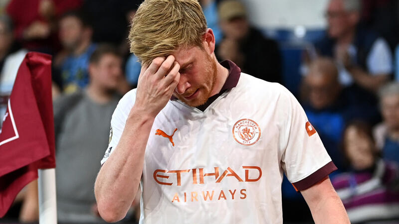 <a href='/de/daten/news/fussball/manchester-city/' class='tag'>Manchester City</a> muss auf verletzten De Bruyne verzichten