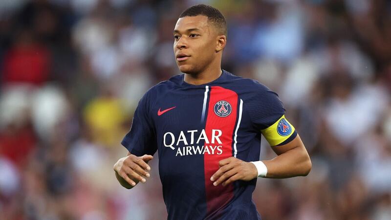 300 Millionen! Saudis mit Mega-Angebot für <a href='/de/daten/news/fussball/kylian-mbappe/' class='tag'>Kylian Mbappe</a>