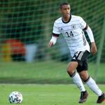 FC Bayern stattet Youngster mit Dreijahresvertrag aus