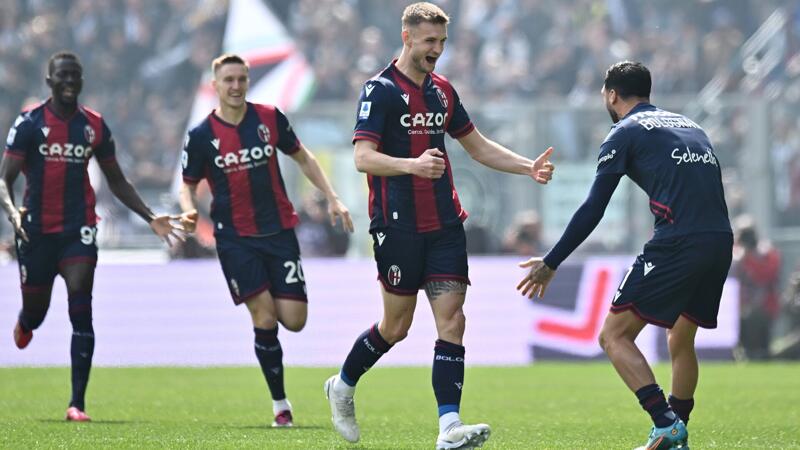 <a href='/de/daten/news/fussball/stefan-posch/' class='tag'>Stefan Posch</a> gelingt bei Bologna seltenes Tor-Kunststück