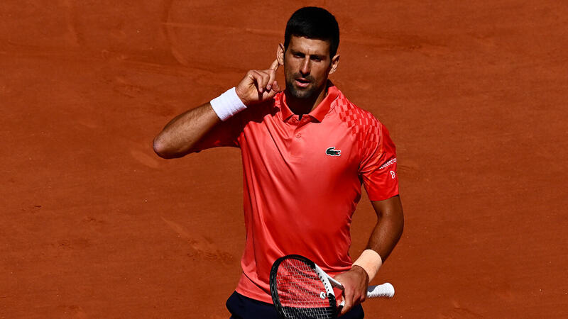 Djokovic wird bei Auftakt-Sieg in Paris ausgebuht