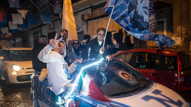 Neapel dreht durch! Die Titelparty der Napoli-Fans