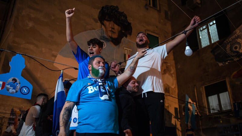 Neapel dreht durch! Die Titelparty der Napoli-Fans