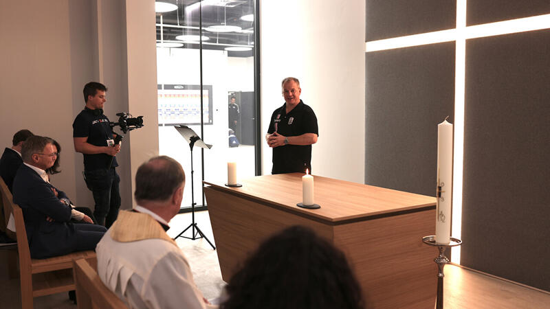 Kapelle im neuen <a href='/de/daten/news/fussball/lask/' class='tag'>LASK</a>-Stadion feierlich eröffnet