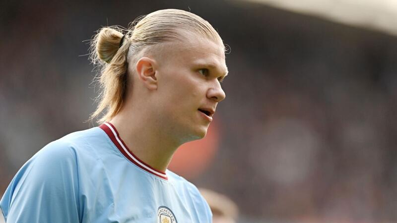 <a href='/de/daten/news/fussball/manchester-city/' class='tag'>Manchester City</a> will Vertragsverlängerung mit Superstar