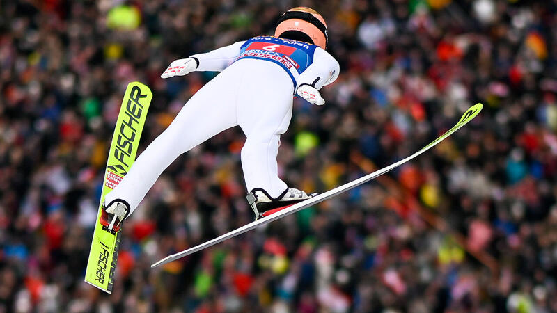 <a href='/de/daten/news/stefan-kraft/' class='tag'>Stefan Kraft</a> fliegt am Bergisel knapp am Podest vorbei