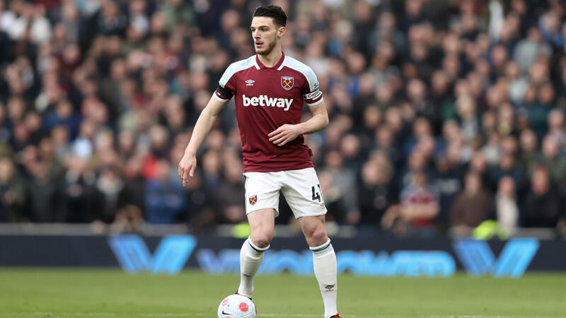 <a href='/de/daten/news/fussball/premier-league/' class='tag'>Premier League</a> verbietet künftig Wettanbieter auf Trikots