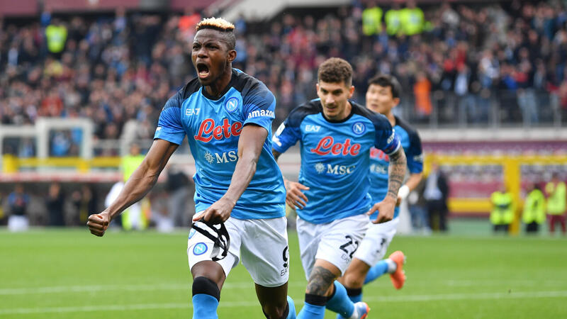 Meisterlich! <a href='/de/daten/news/fussball/ssc-napoli/' class='tag'>SSC Napoli</a> feiert Kantersieg in Turin