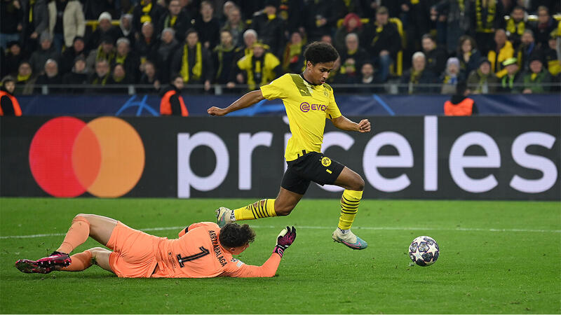 Ex-Bulle Adeyemi schießt BVB zu Hinspiel-Sieg über Chelsea