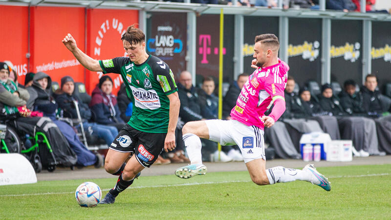 Hartberg siegt und lässt die "Rote Laterne" in Ried