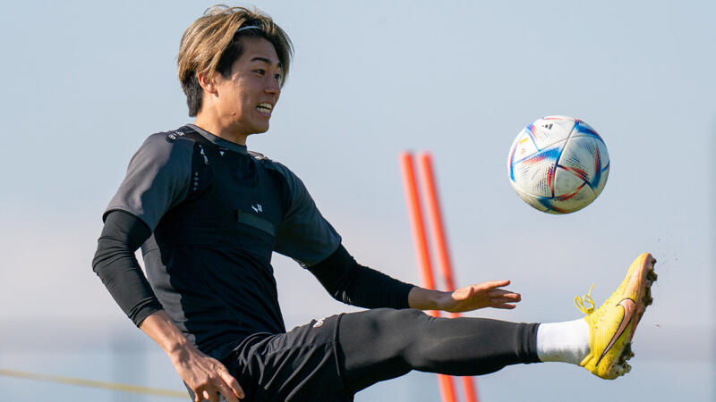 <a href='/de/daten/news/fussball/lask/' class='tag'>LASK</a>-Star Nakamura von internationalen Top-Klubs umgarnt