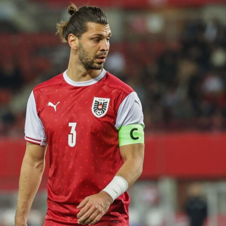 Geschäftsführer: "Dragovic bleibt bei Roter Stern"