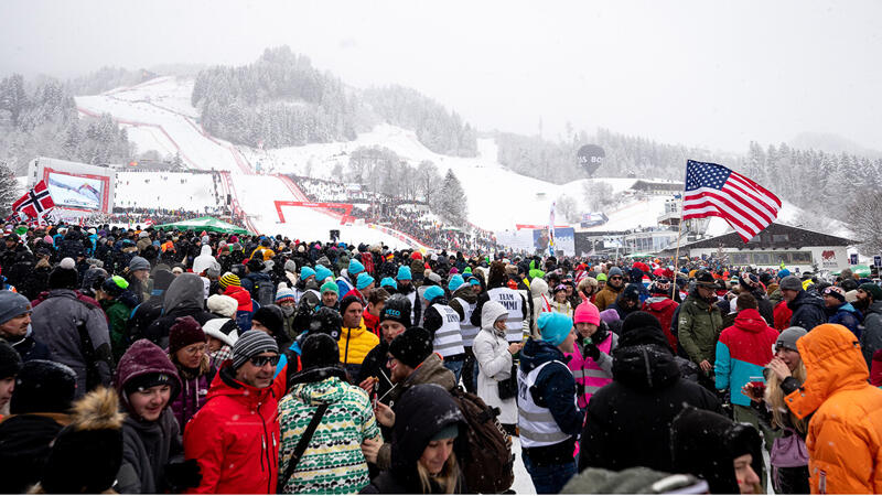 Die besten Fan-Bilder bei den Hahnenkammrennen 2023