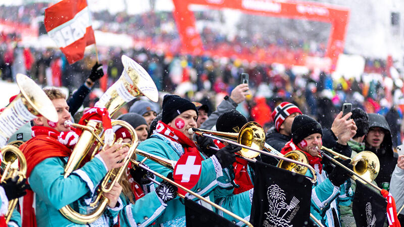 Die besten Fan-Bilder bei den Hahnenkammrennen 2023