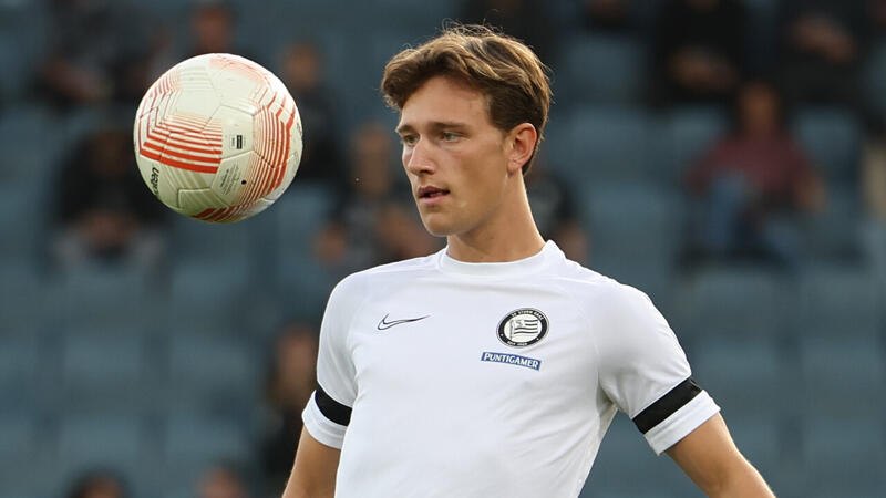 Sturm-Juwel Böving spricht über Napoli-Gerüchte