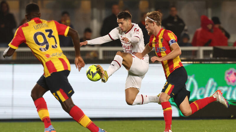 <a href='/de/daten/news/fussball/ac-milan/' class='tag'>AC Milan</a> kann Niederlage gegen US Lecce abwenden