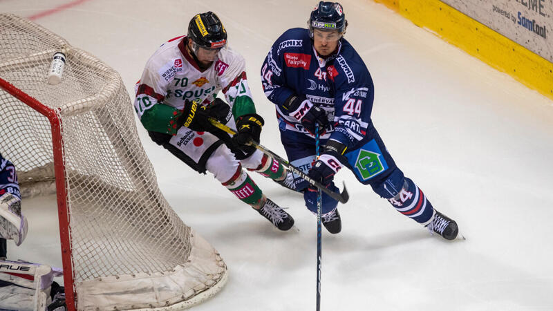 <a href='/de/daten/news/eishockey/vienna-capitals/' class='tag'>Vienna Capitals</a> unterliegen Fehervar nach Verlängerung