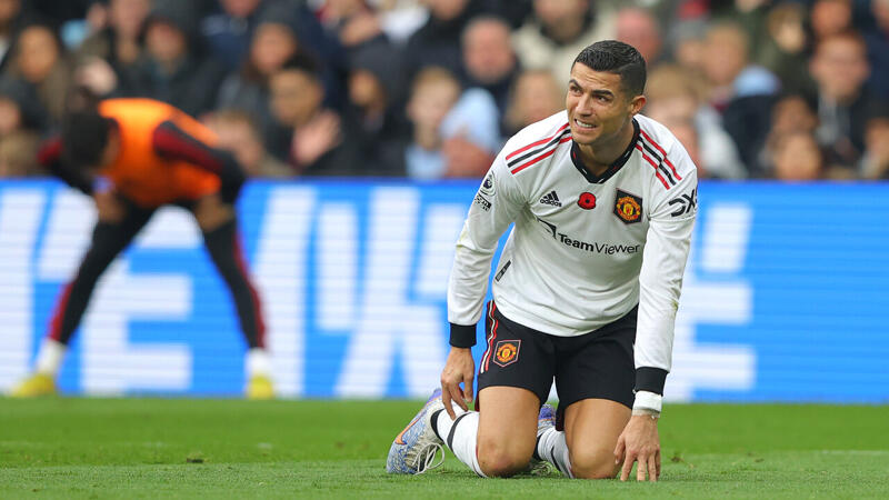 Aston Villa schießt <a href='/de/daten/news/fussball/manchester-united/' class='tag'>Manchester United</a> bei Emery-Debüt ab