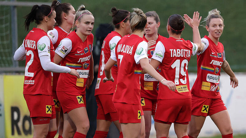 <a href='/de/daten/news/fussball/skn-st--poelten/' class='tag'>SKN St. Pölten</a> und Sturm Graz siegen im Gleichschritt