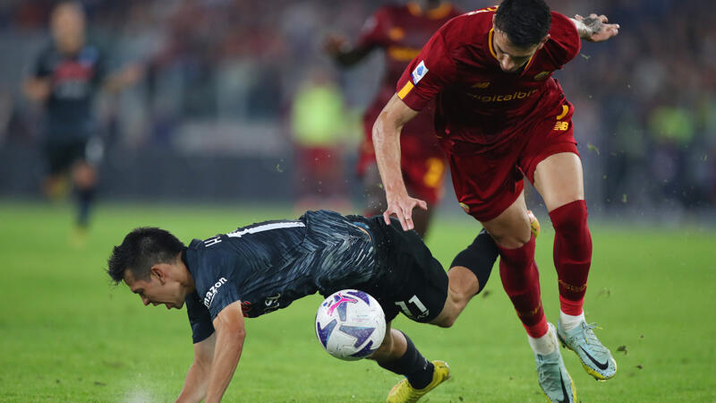 Napoli setzt Siegeszug mit spätem Erfolg bei <a href='/de/daten/news/fussball/as-roma/' class='tag'>AS Roma</a> fort