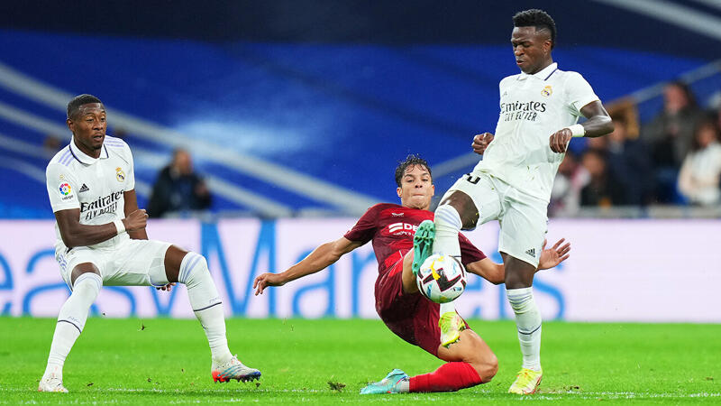 <a href='/de/daten/news/fussball/real-madrid/' class='tag'>Real Madrid</a> setzt Traumlauf gegen FC Sevilla fort