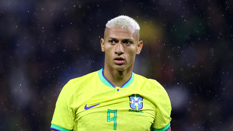 <a href='/de/daten/news/fussball/richarlison/' class='tag'>Richarlison</a> bei WM-Test mit Banane beworfen