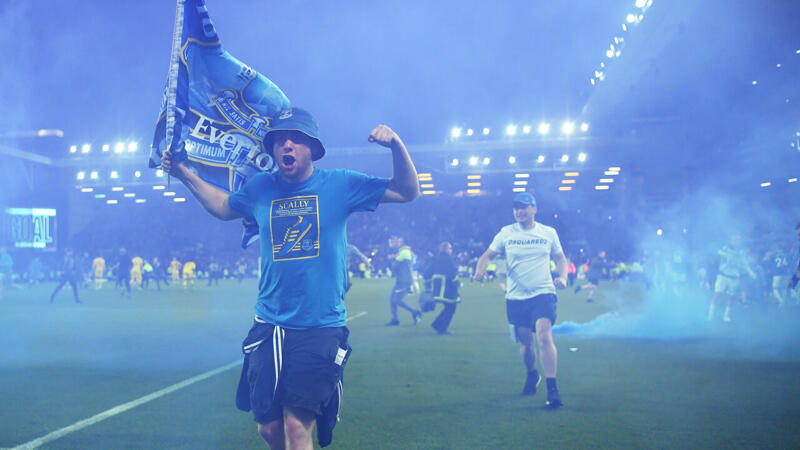 <a href='/de/daten/news/fussball/premier-league/' class='tag'>Premier League</a> will bei Vergehen hart durchgreifen