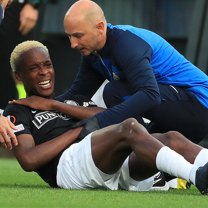 Sturm-Angreifer Emegha wohl schwer verletzt