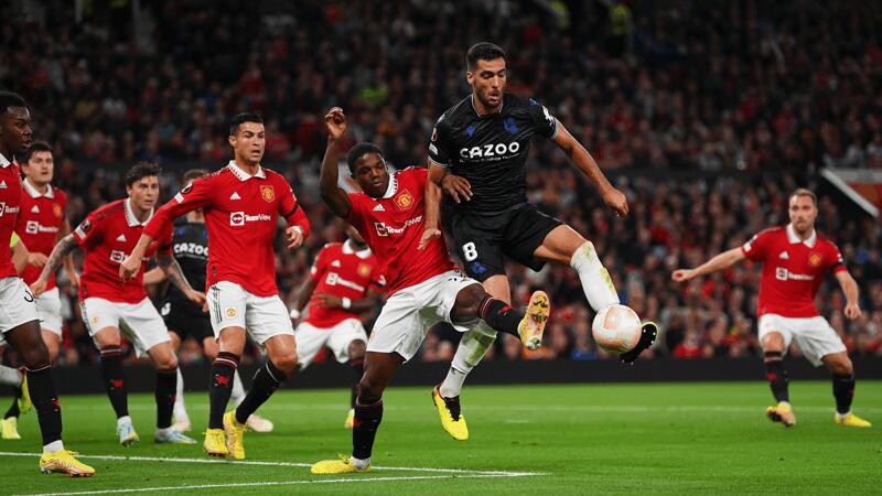 <a href='/de/daten/news/fussball/manchester-united/' class='tag'>Manchester United</a> verliert mit Ronaldo EL-Auftakt