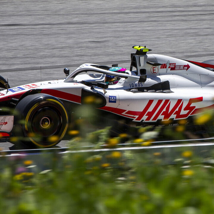 Haas ist heiß! Schumi und das Team am Weg hinauf