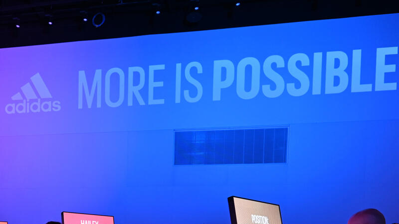 Adidas dämpft Prognosen deutlich ein