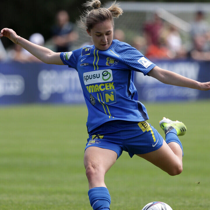 Furioser Liga-Start der "Wölfinnen"