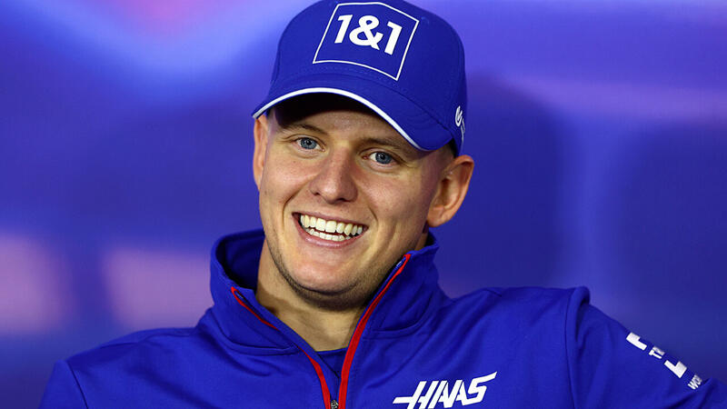 Übernimmt Schumacher das Cockpit von Alonso?