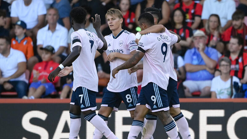 <a href='/de/daten/news/fussball/fc-arsenal/' class='tag'>FC Arsenal</a> bleibt weiter makellos